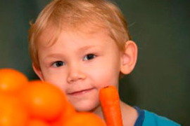 Գազարագույն երեխա. բրիտանացի փոքրիկը հազվագյուտ հիվանդություն ունի